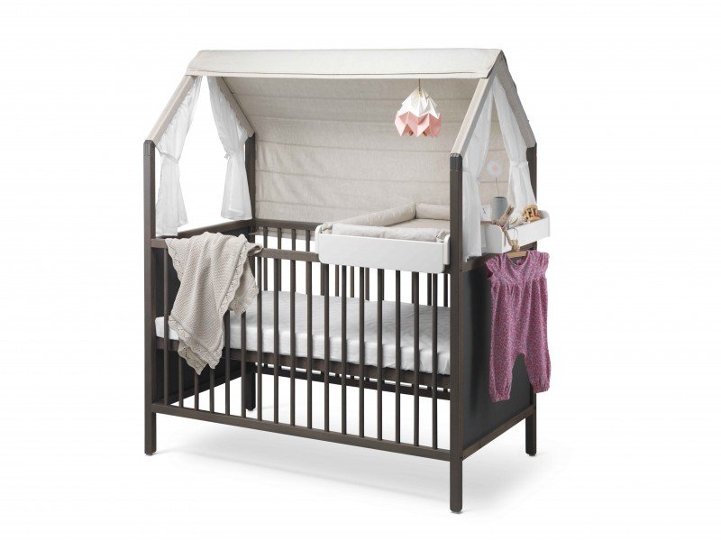 Stokke® Home™ Bed, Hazy Grey. With Changer. Stokke® Home™ Bed Roof textile, Natural.